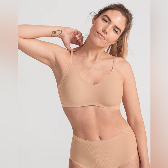 NWT HONEYLOVE Silhouette Wire-Free Bra
color rose tan Sz Large 
$64.00 - Picture 1 of 13